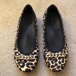 Vionic Leopard print flat